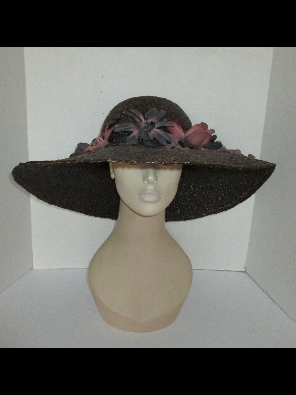 Vintage 1950s Dilly Brown Straw Wide Brim Cartwheel Sun Hat Trimmed w/Flowers